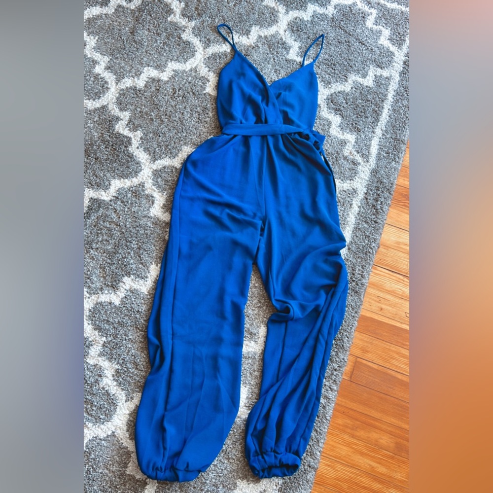 Blue gorgeous jumpsuit.